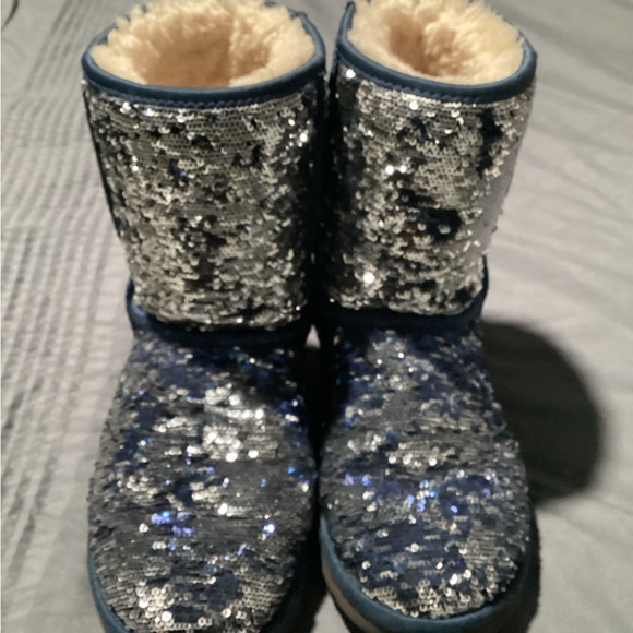 Blue and silver sequin Ugg boots - Picture 2 of 5